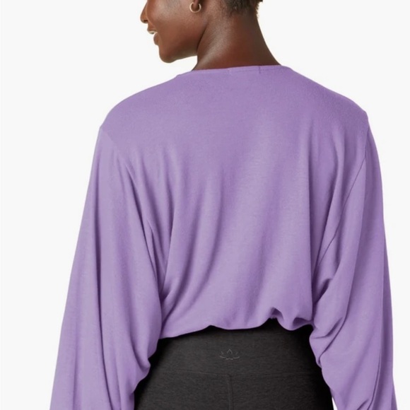 Beyond Yoga Women's Wrapped Up Pullover purple small - Picture 3 of 6